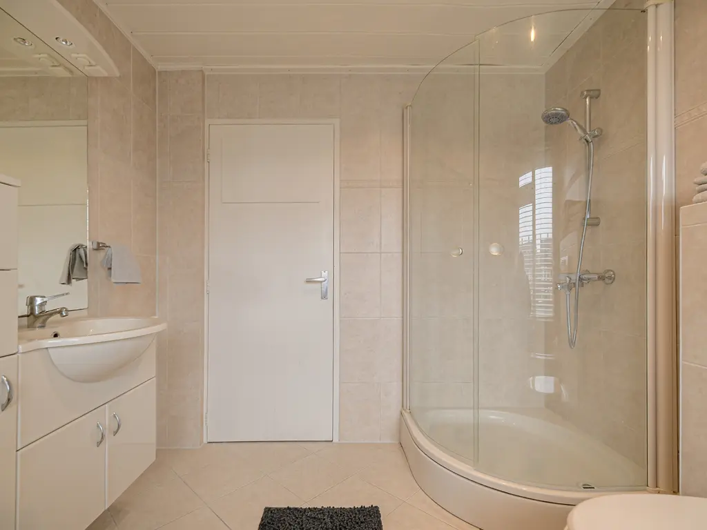 Schansweg 15, GEERTRUIDENBERG