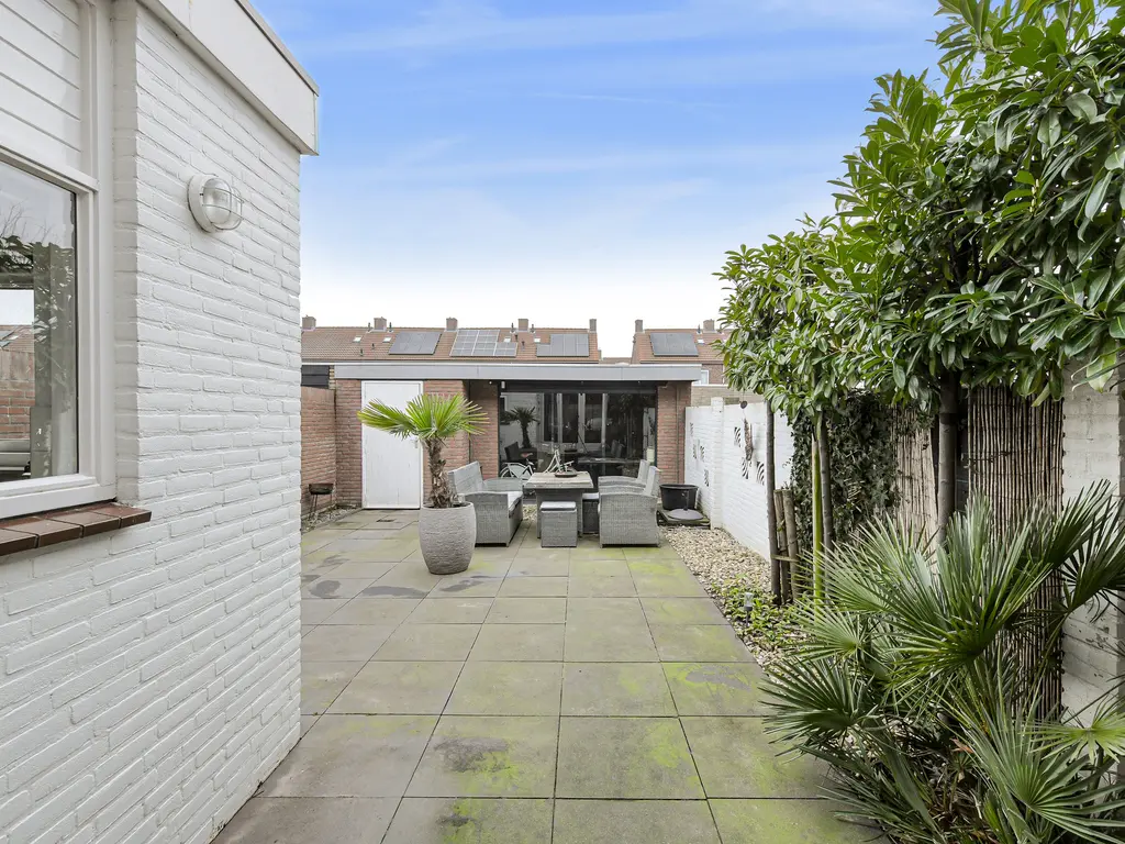 Schansweg 15, GEERTRUIDENBERG