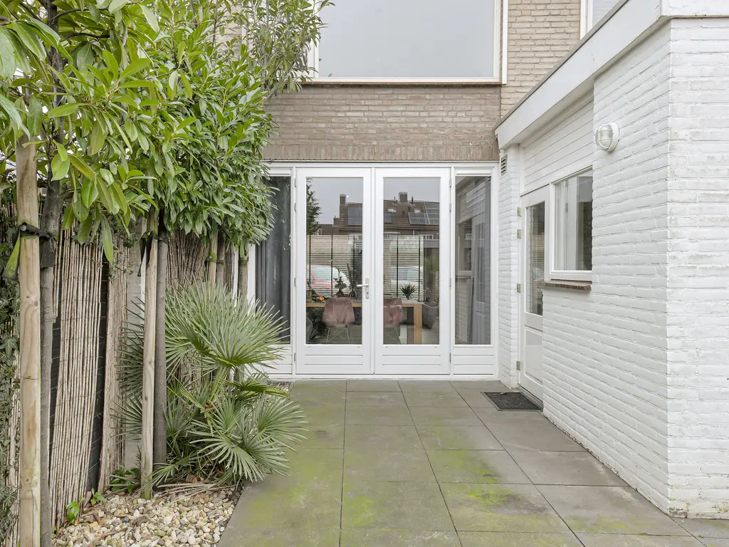 Schansweg 15, GEERTRUIDENBERG