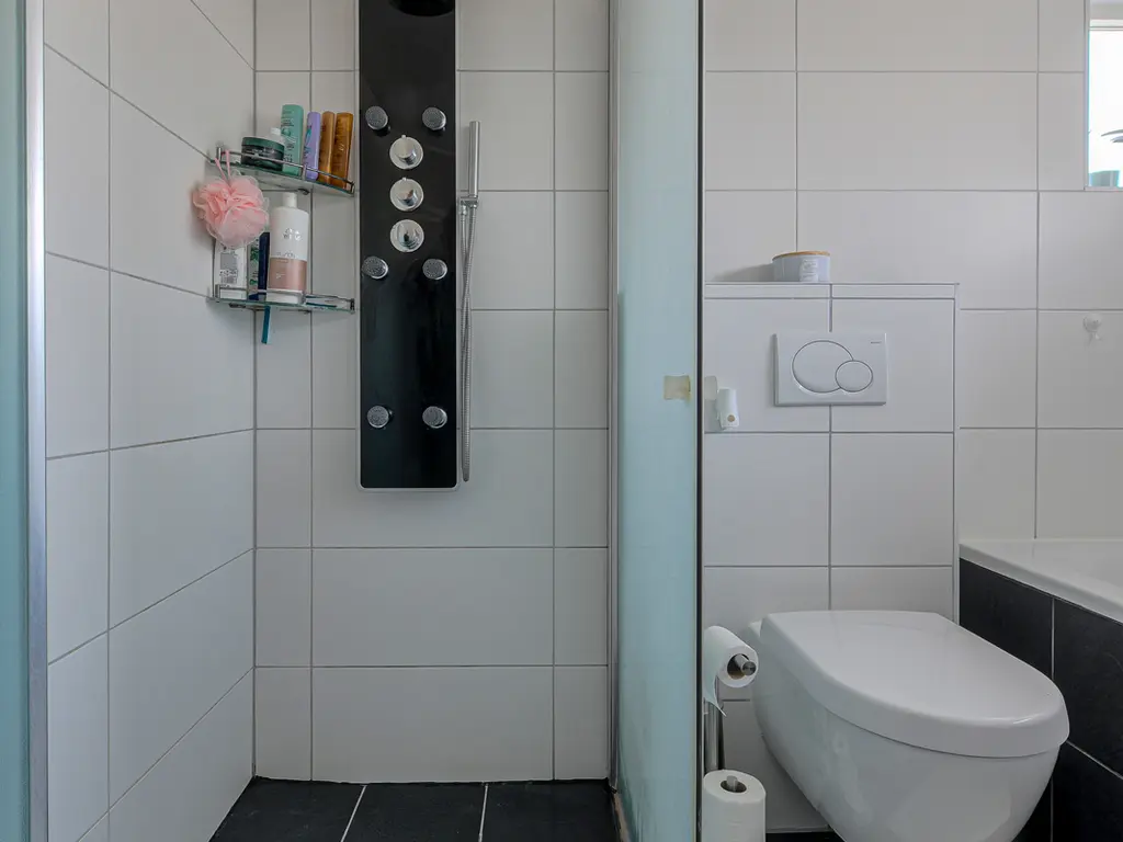 Overkroetenlaan 66, BREDA