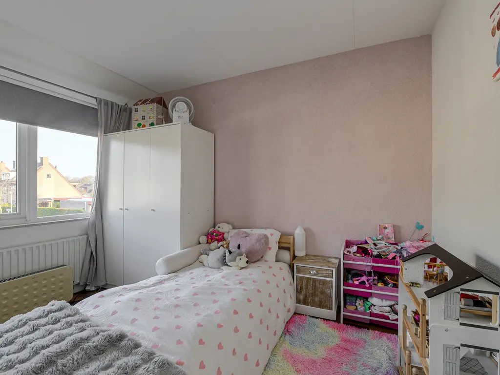 Overkroetenlaan 66, BREDA