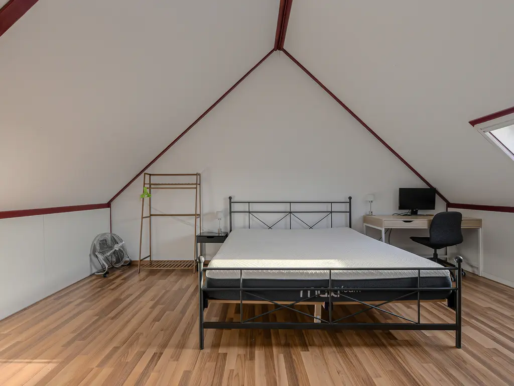 Overkroetenlaan 66, BREDA