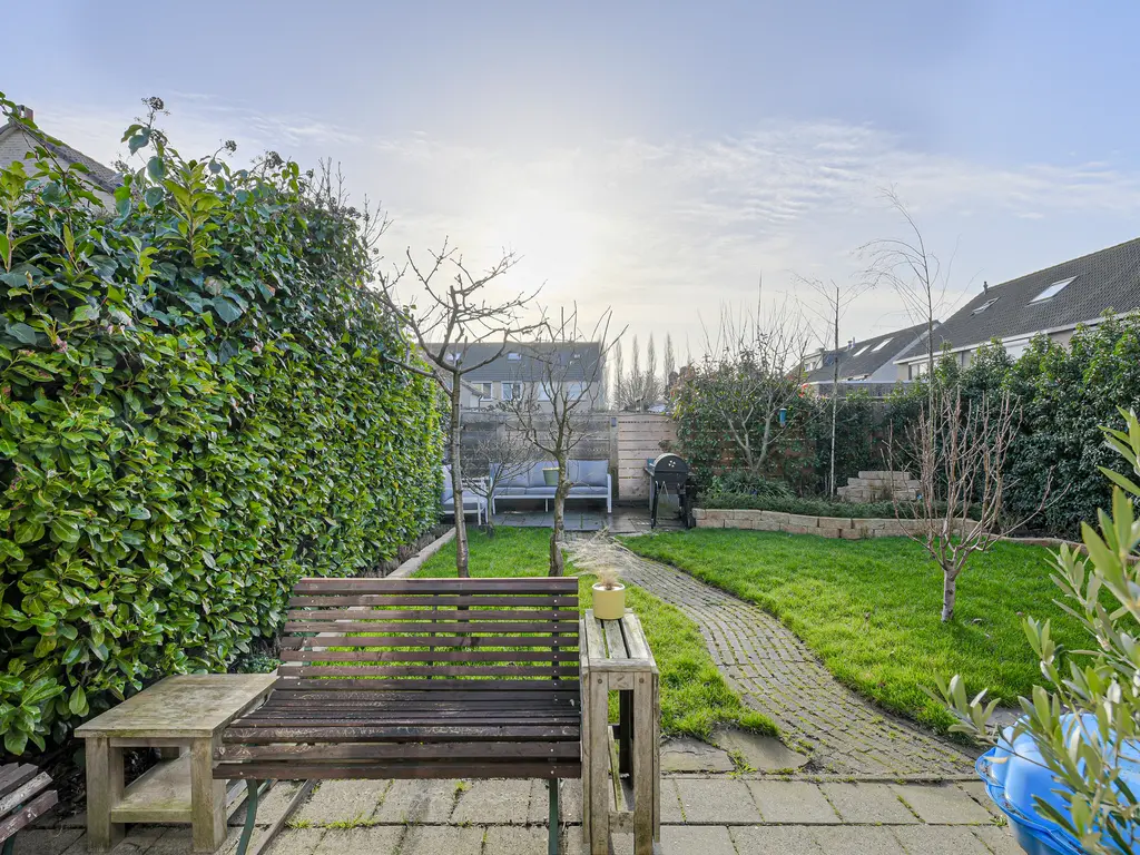 Overkroetenlaan 66, BREDA