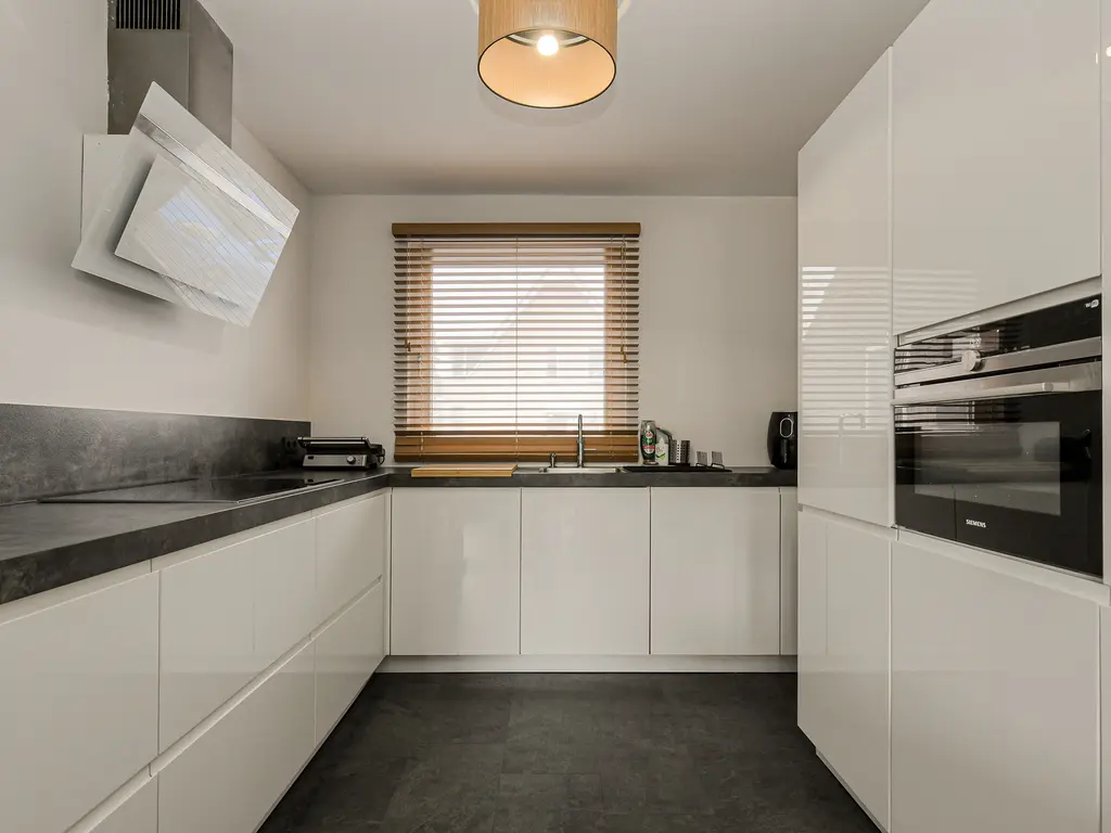 Elise van Calcarstraat 66, BREDA