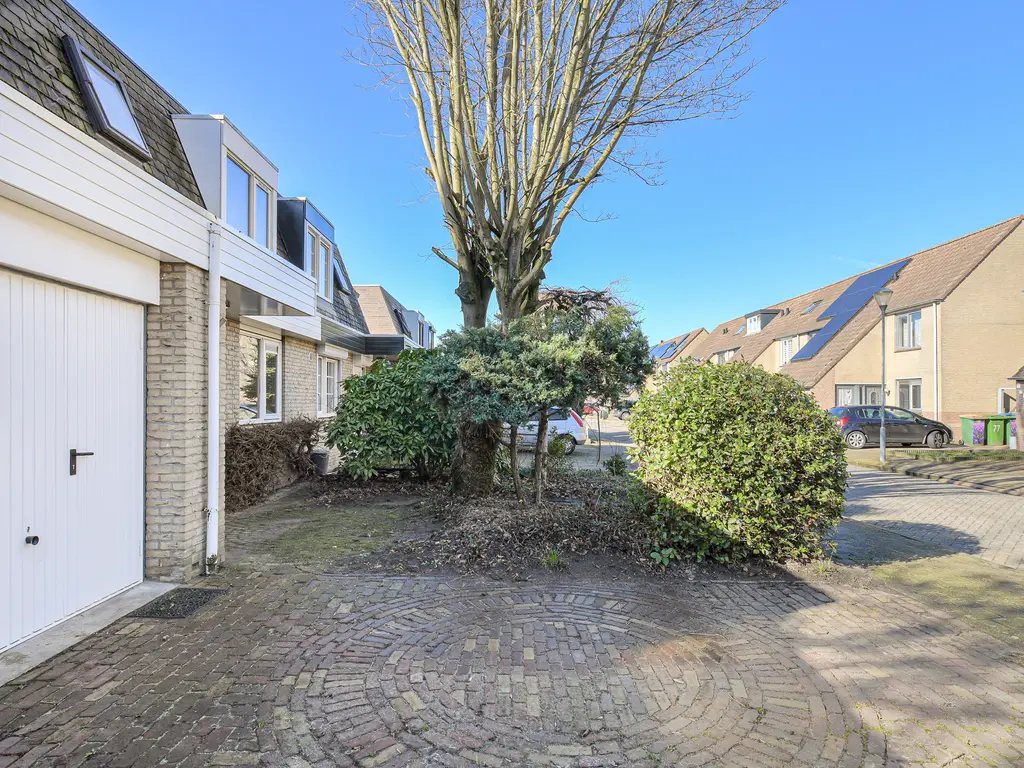 Bertelsberg 136, BREDA