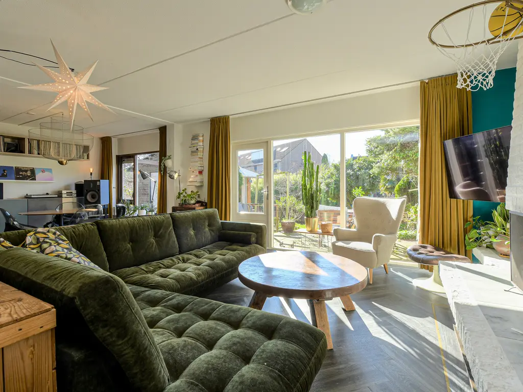 Bertelsberg 136, BREDA