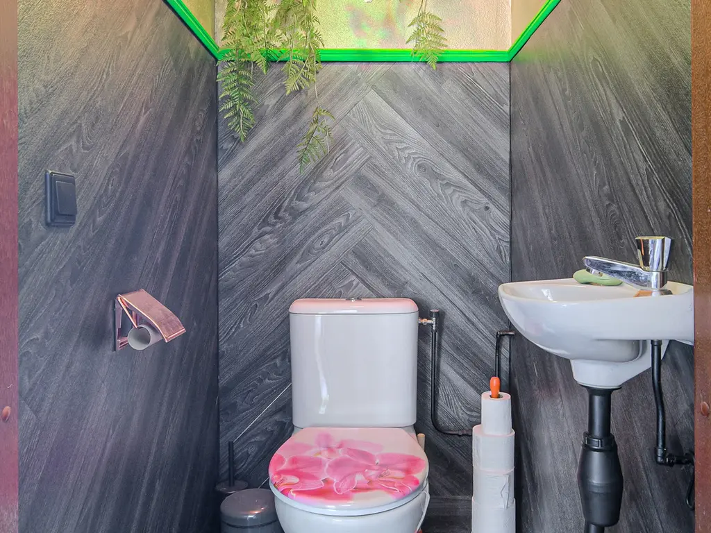 Bertelsberg 136, BREDA