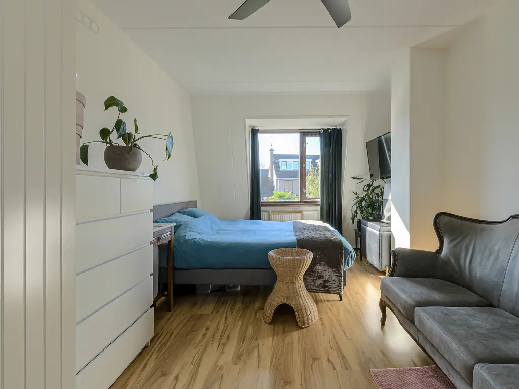 Bertelsberg 136, BREDA