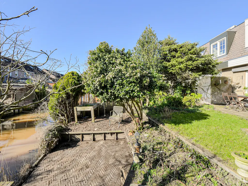 Bertelsberg 136, BREDA