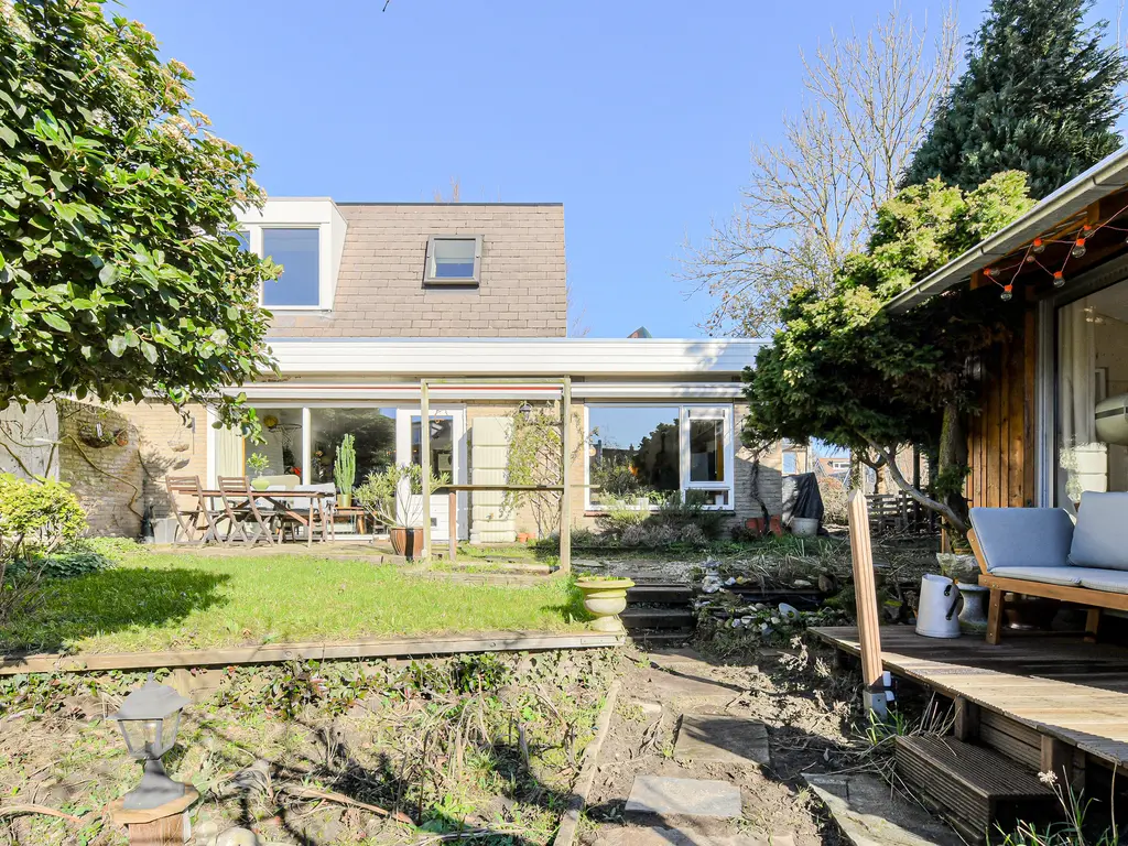 Bertelsberg 136, BREDA