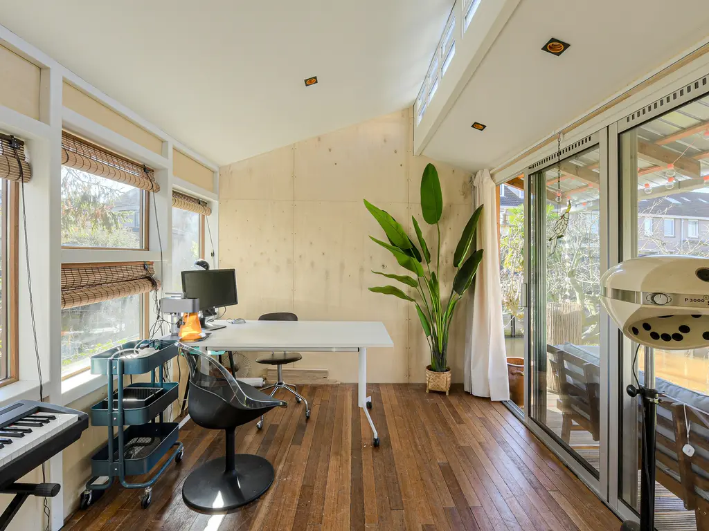 Bertelsberg 136, BREDA