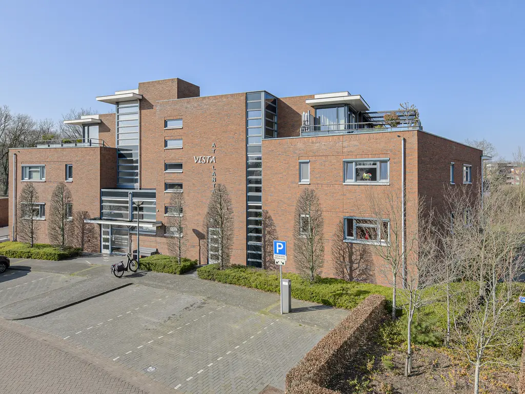 Atalantahof 49, Oosterhout