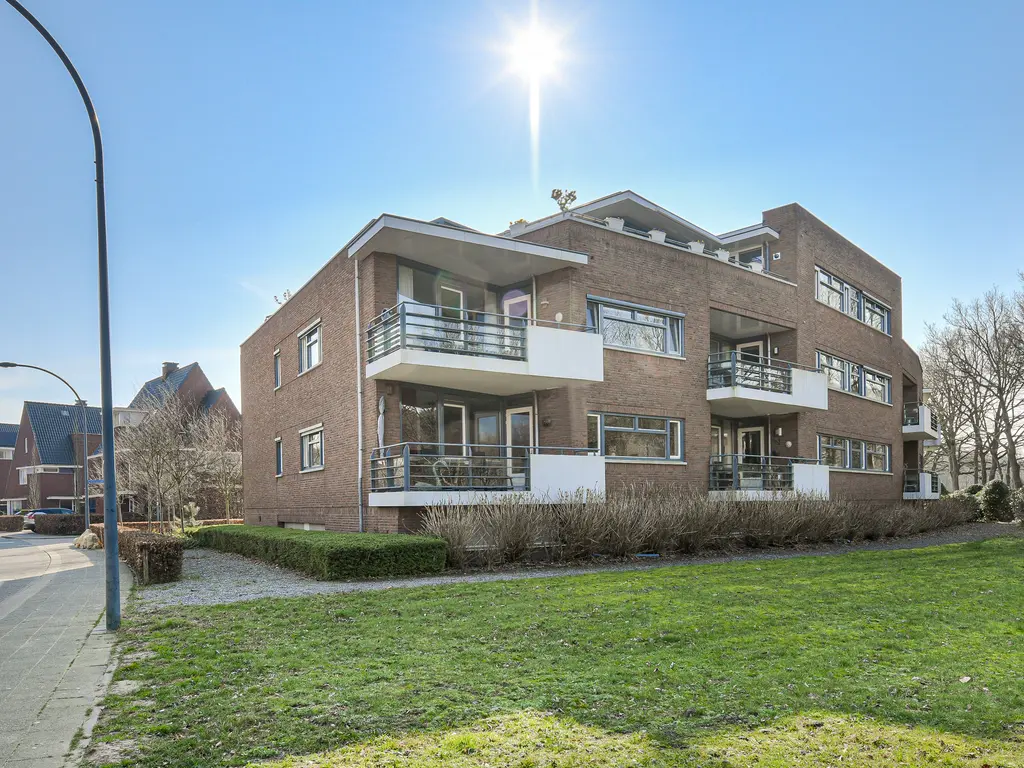 Atalantahof 49, Oosterhout