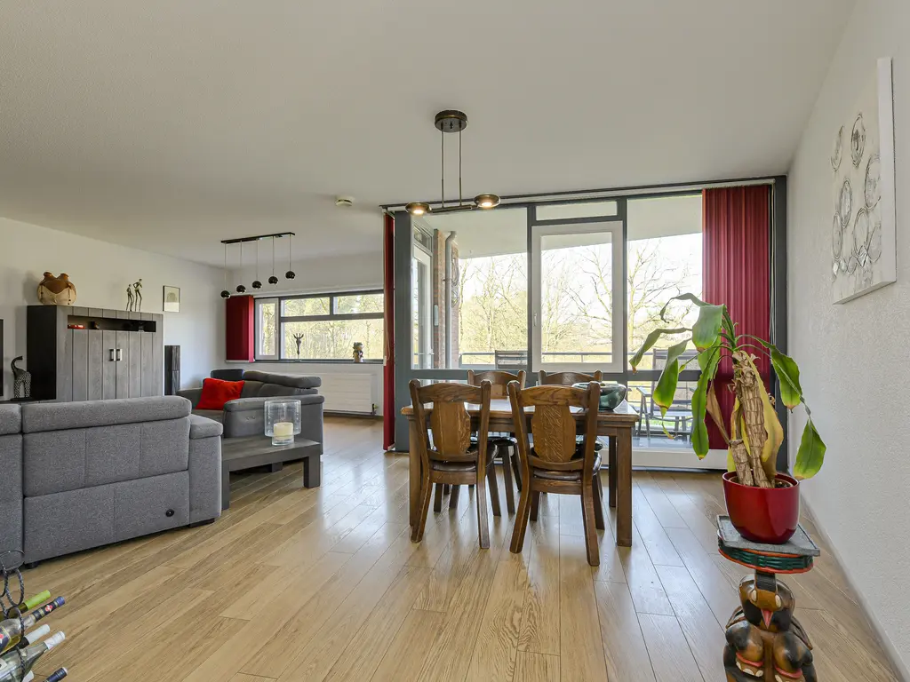 Atalantahof 49, Oosterhout