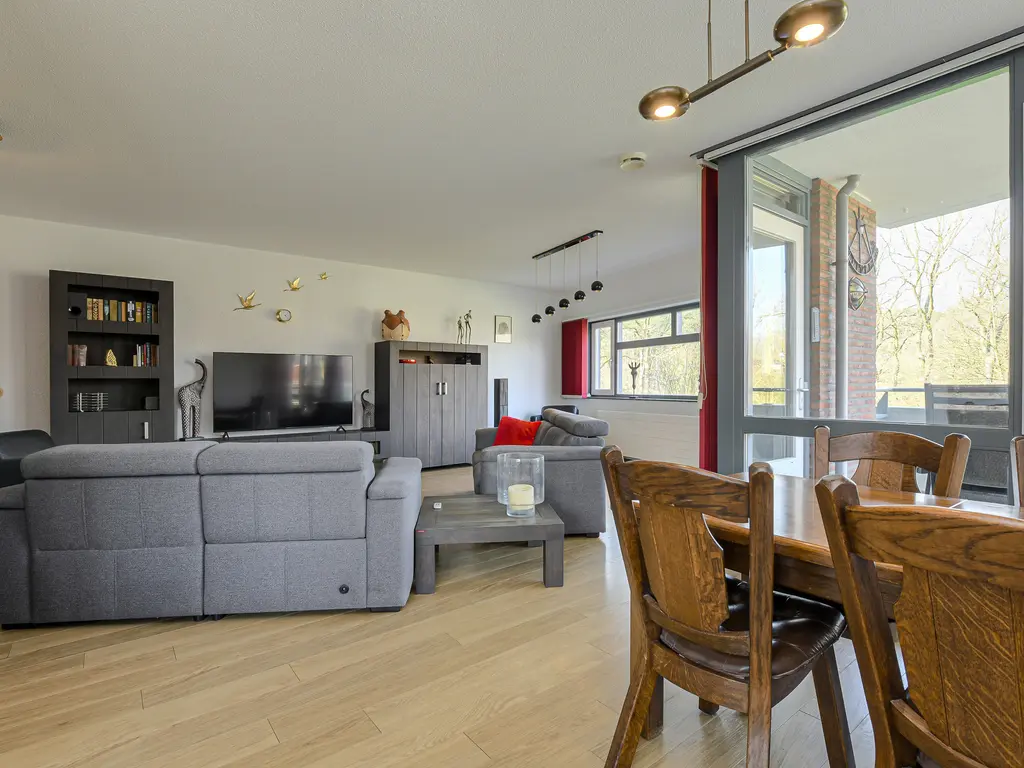 Atalantahof 49, Oosterhout