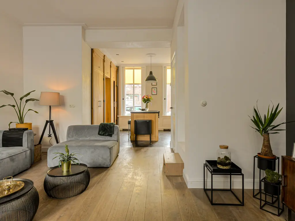 Ploegstraat 27, Breda