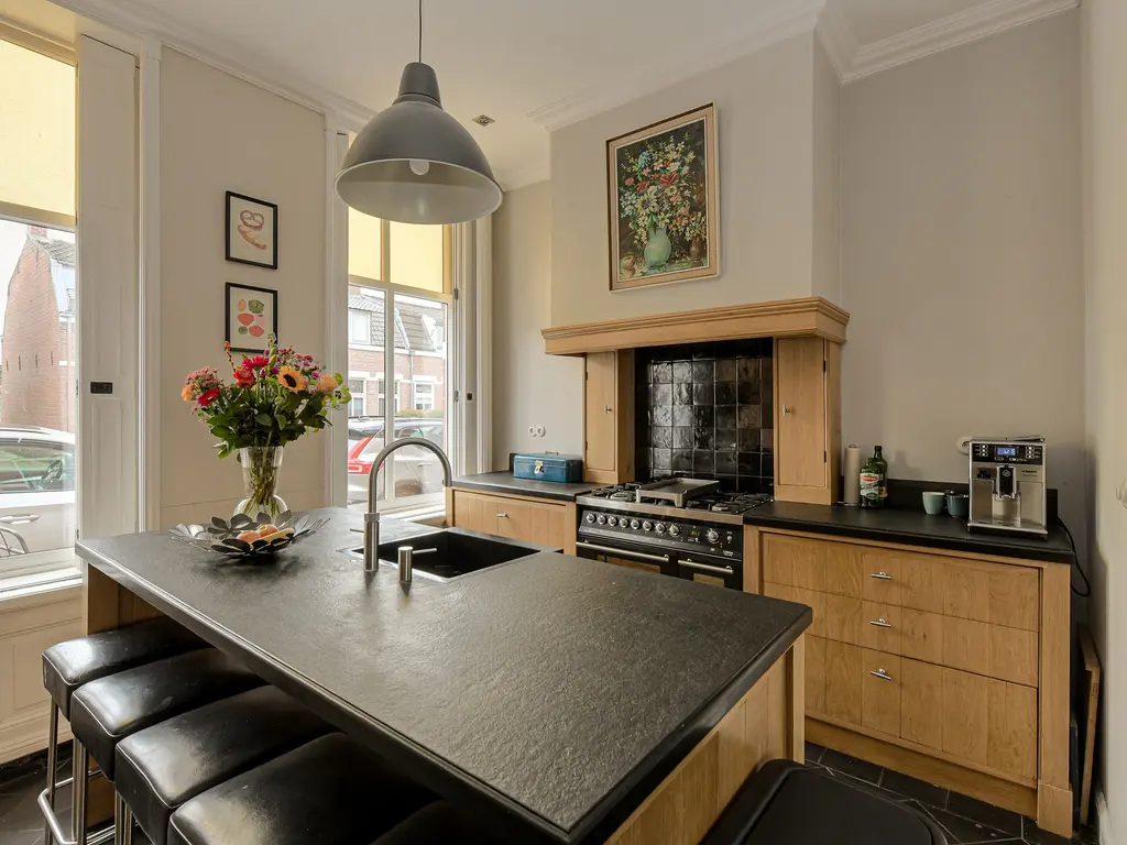 Ploegstraat 27, Breda