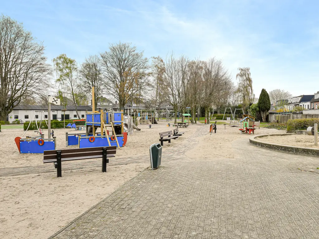 Ploegstraat 27, Breda