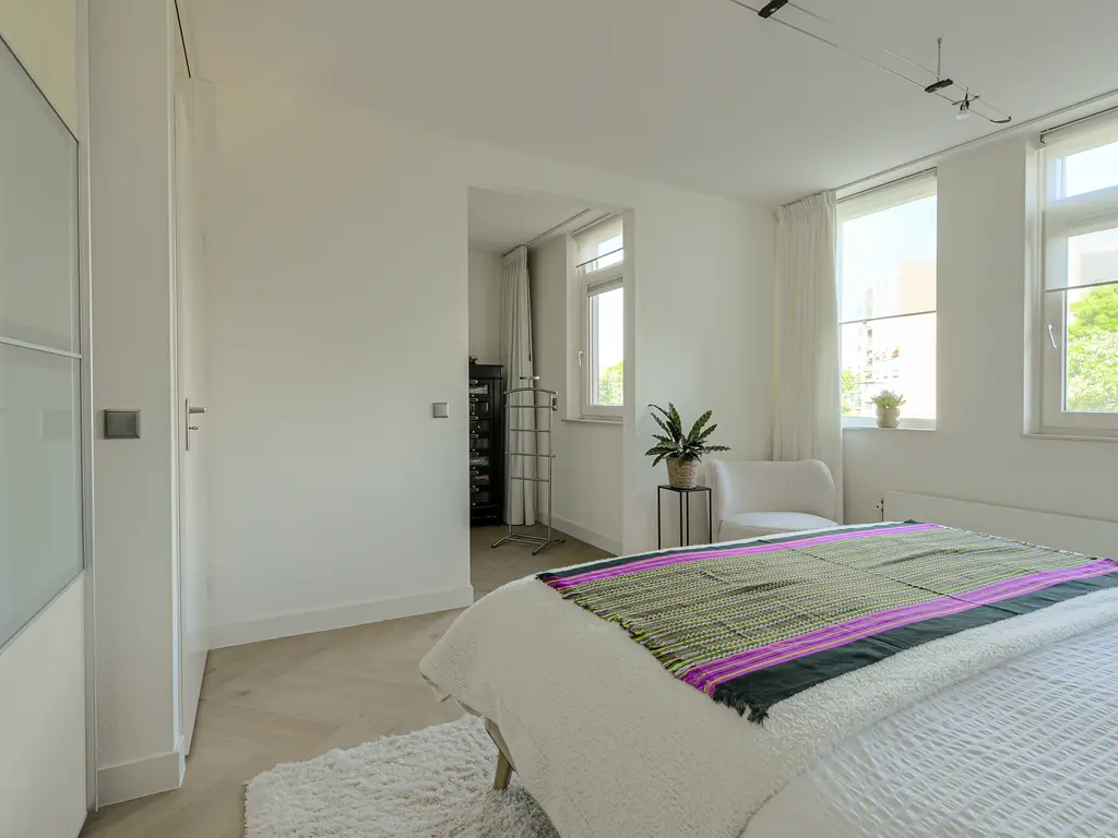 Heksenkring 9, Breda