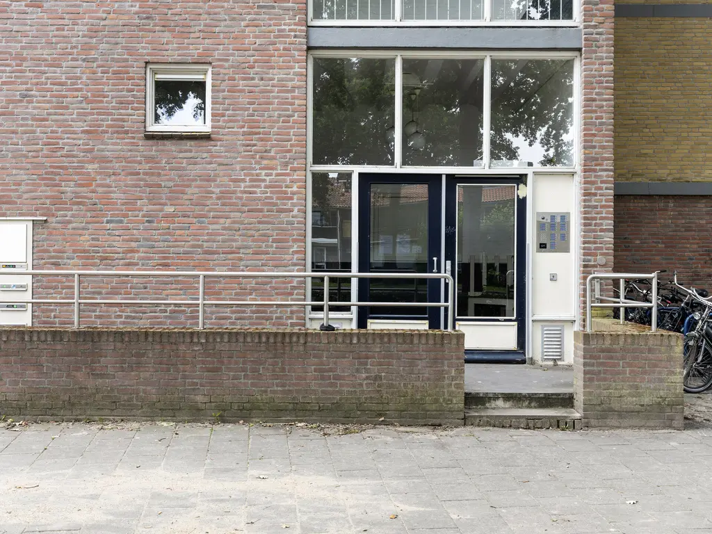 Van Maarseveenstraat 15, Tilburg