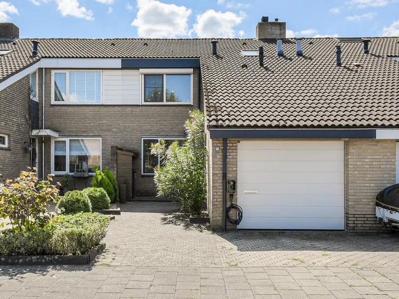 Orion 16, Oosterhout