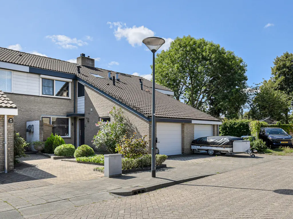 Orion 16, Oosterhout