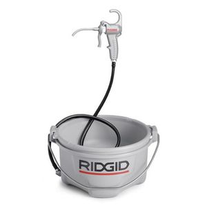 Ridgid Koeloliesysteem 73442 met 5L draadsnijolie 1