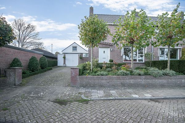 Kanaalweg Westzijde 5, HELLEVOETSLUIS