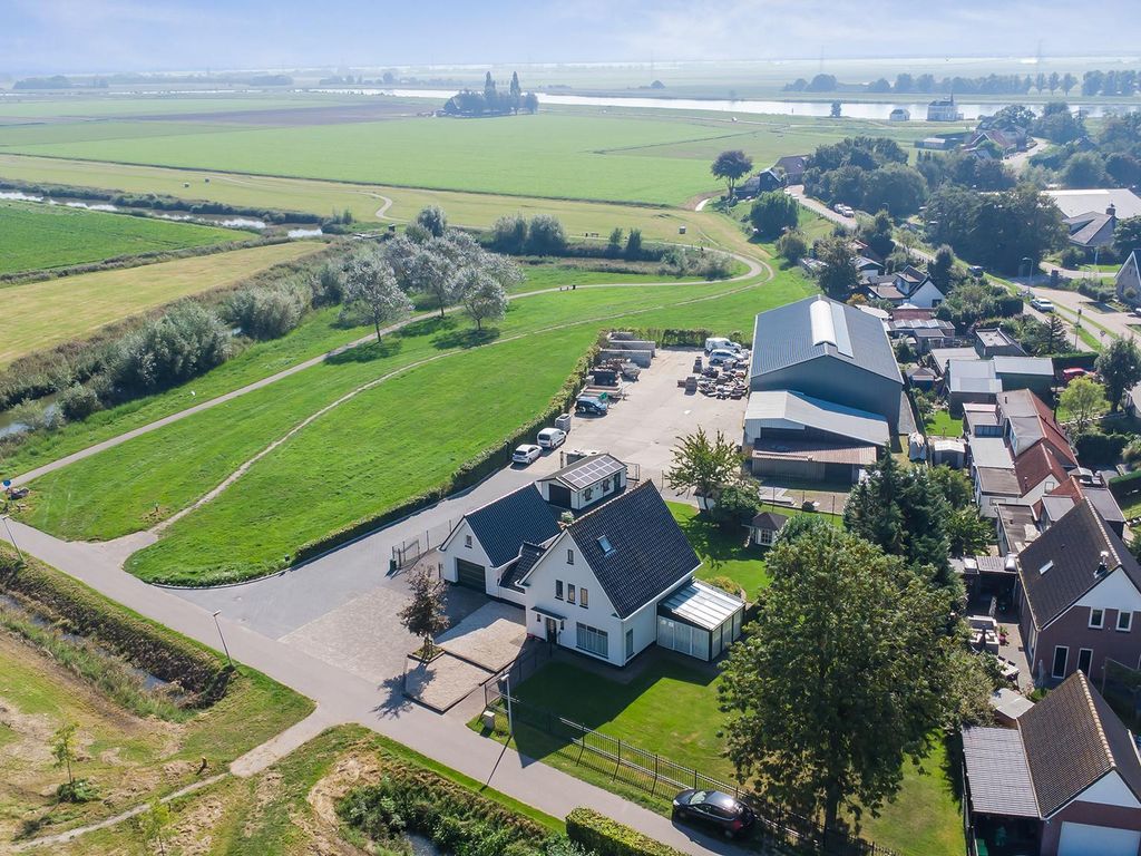 Lange Putseweg 2, HEKELINGEN