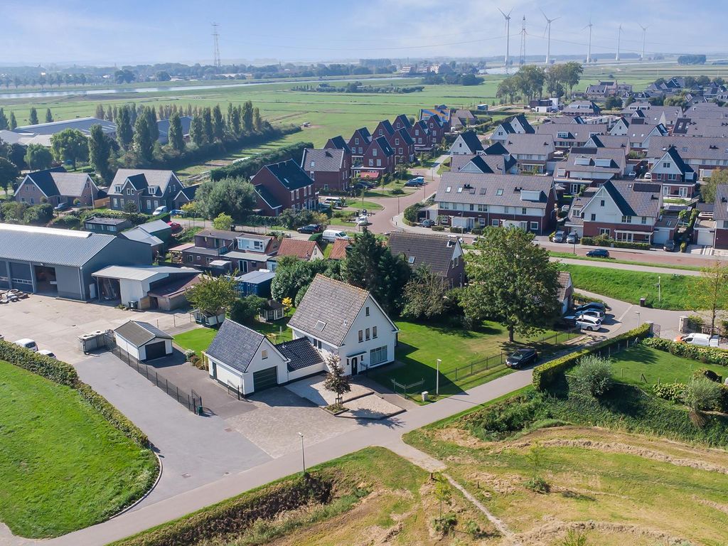 Lange Putseweg 2, HEKELINGEN