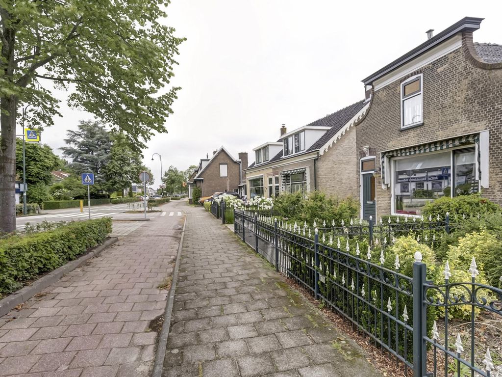 Rijksstraatweg 154, HELLEVOETSLUIS