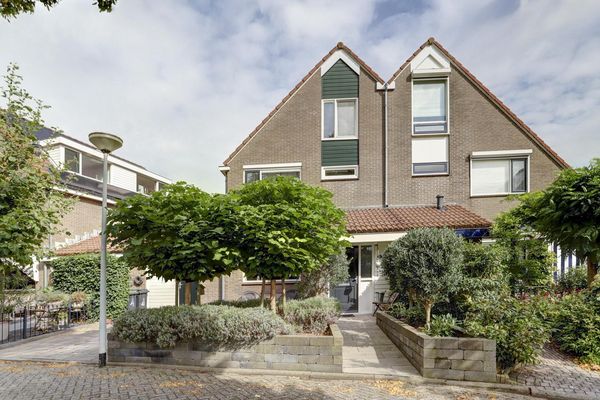 Vuurdoorn 41, HELLEVOETSLUIS