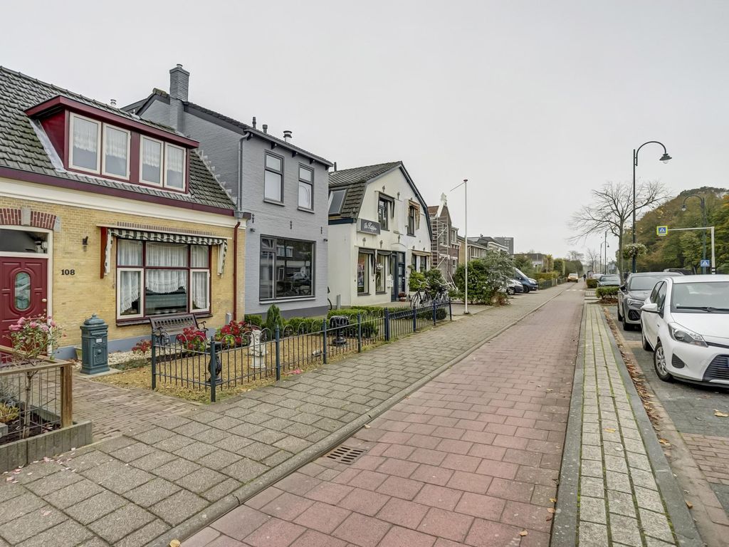 Rijksstraatweg 108, HELLEVOETSLUIS