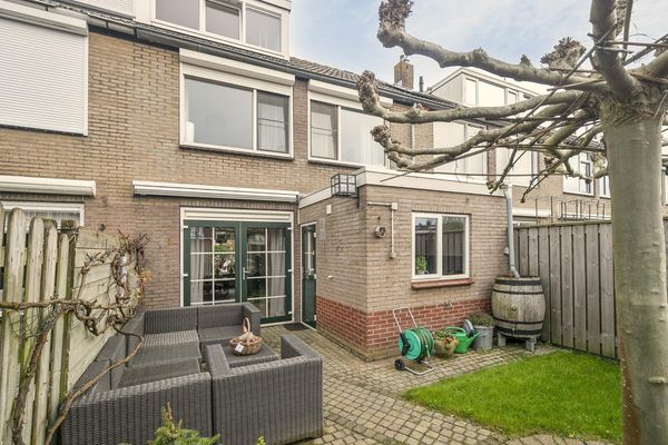 Beatrixstraat 6, OUDENHOORN