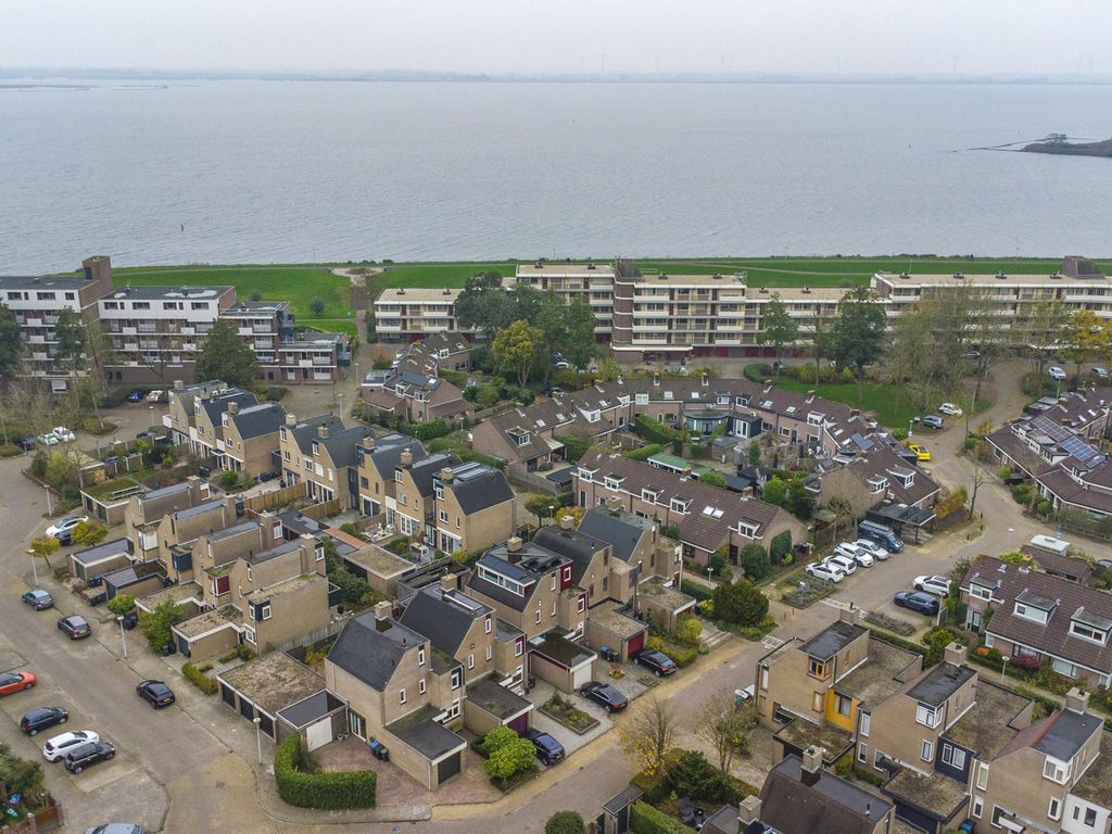 Zeegat 9, HELLEVOETSLUIS