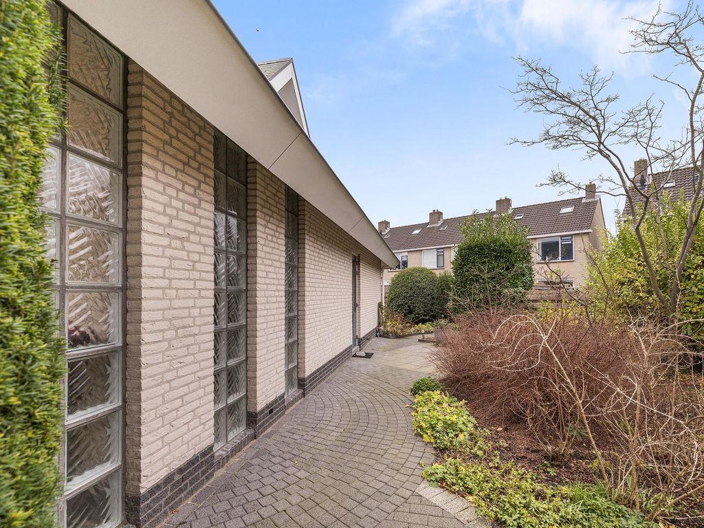 Lijnzaadstraat 1, ZUIDLAND