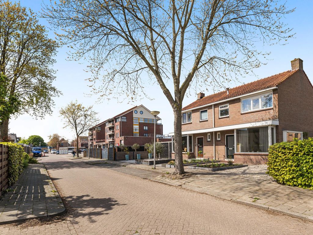 Mr P J Oudweg 4, ZUIDLAND