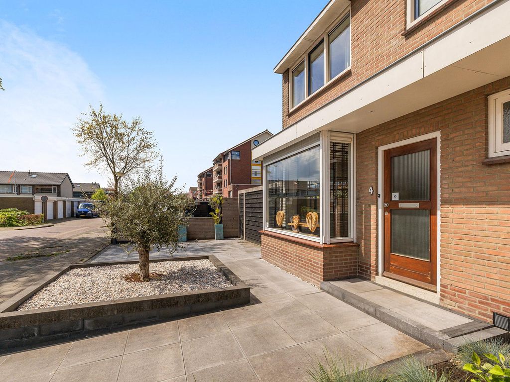 Mr P J Oudweg 4, ZUIDLAND