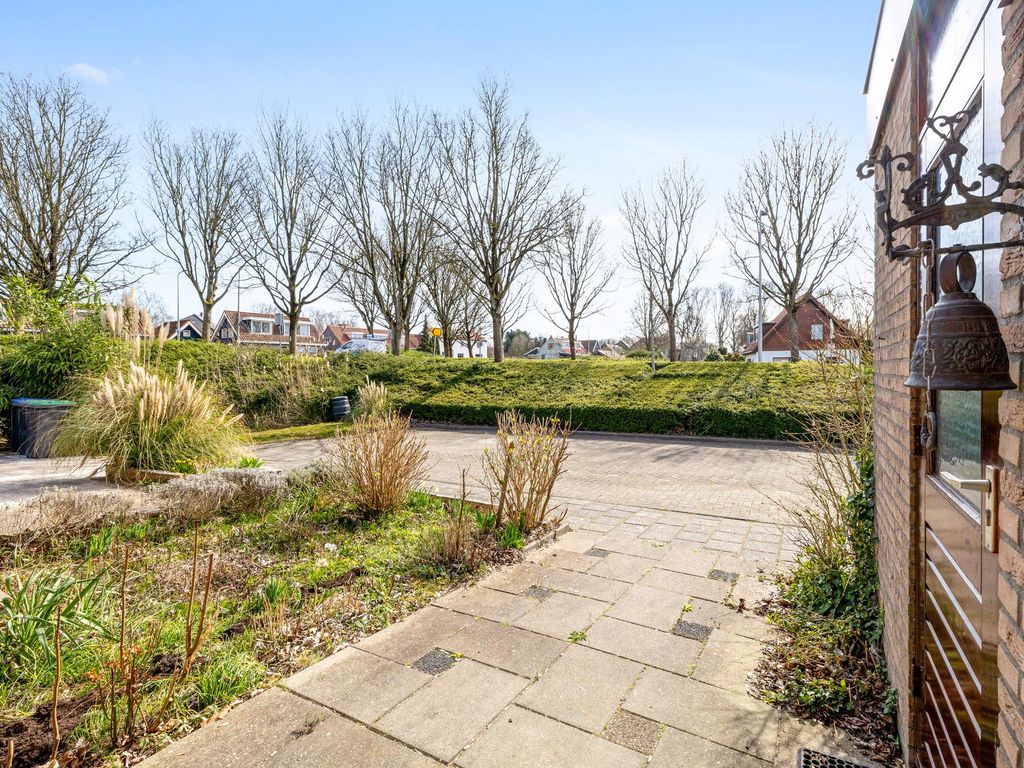 Julianastraat 4, ZUIDLAND