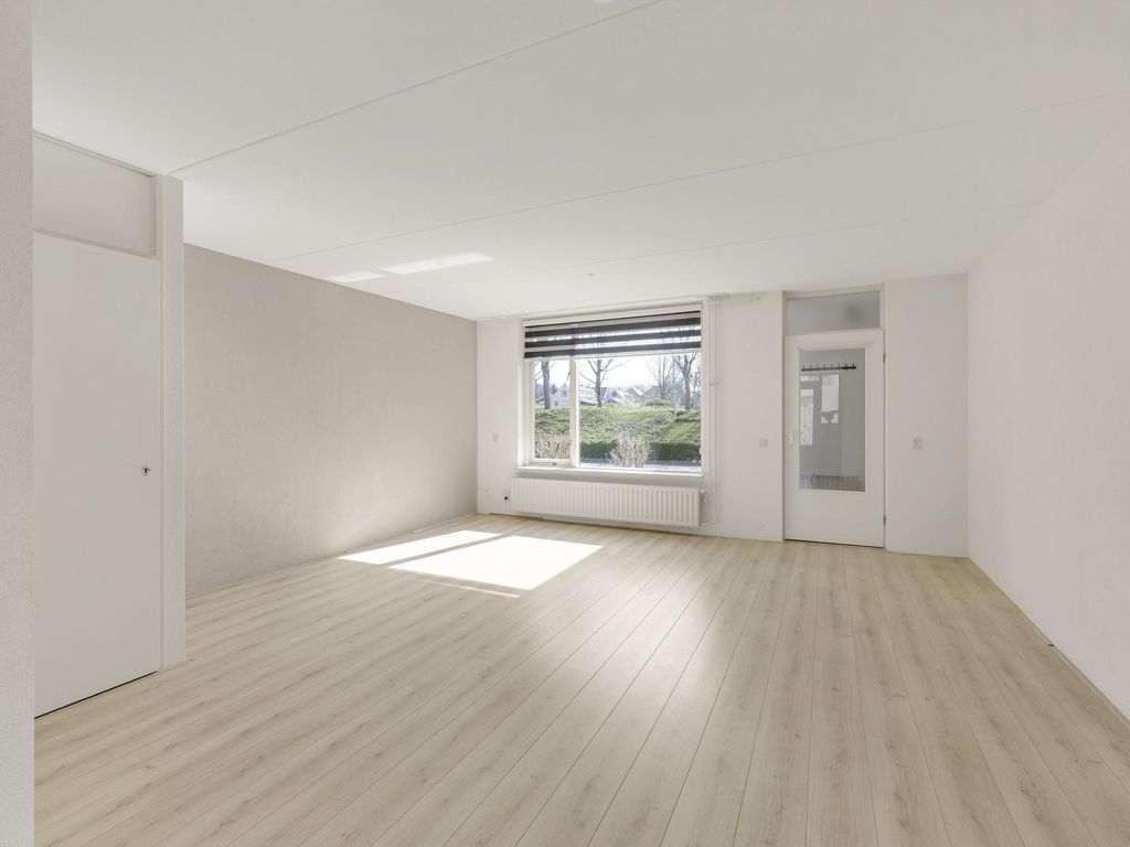 Julianastraat 4, ZUIDLAND