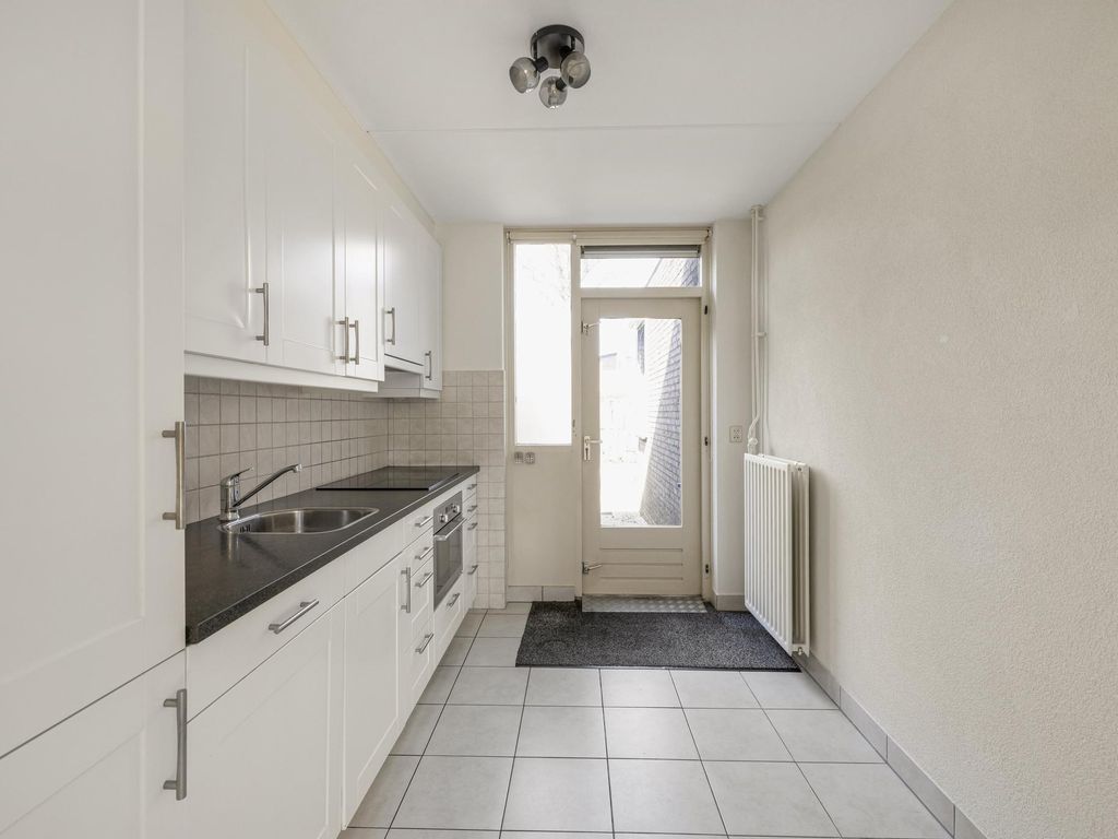 Julianastraat 4, ZUIDLAND