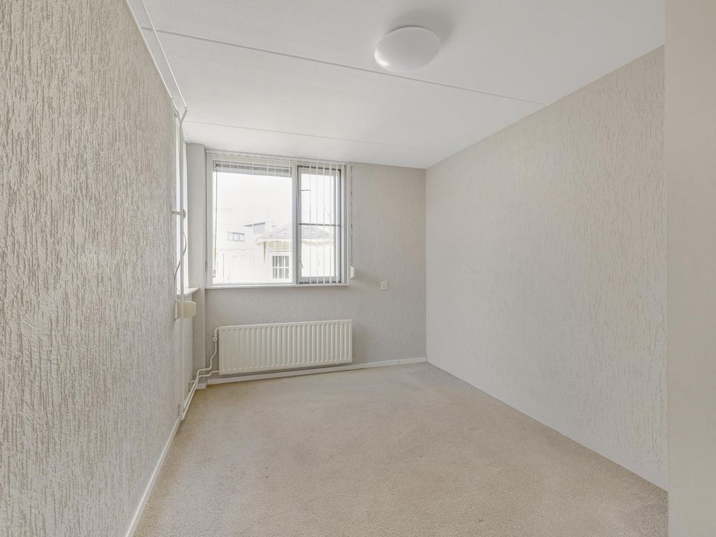 Julianastraat 4, ZUIDLAND