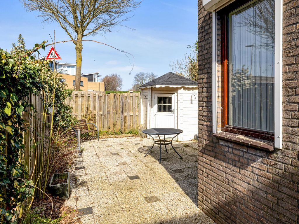 Julianastraat 4, ZUIDLAND