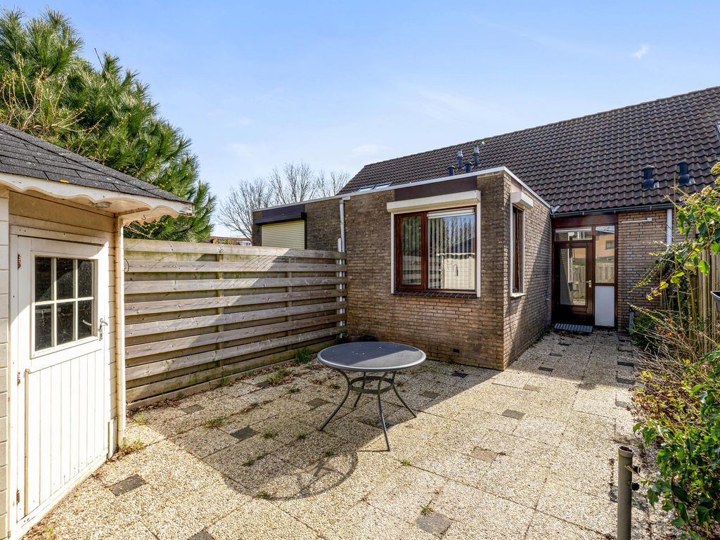 Julianastraat 4, ZUIDLAND
