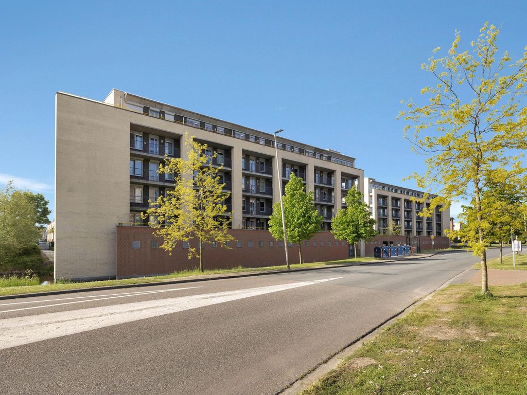 Etudestraat 47, HELLEVOETSLUIS