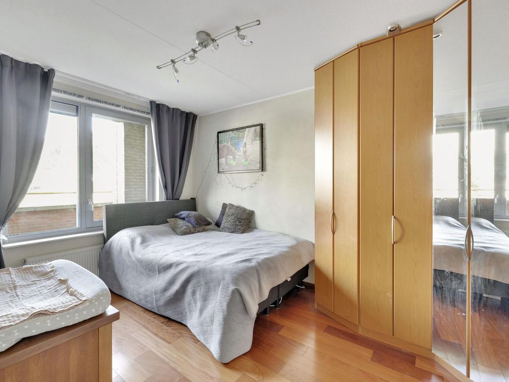 Etudestraat 47, HELLEVOETSLUIS