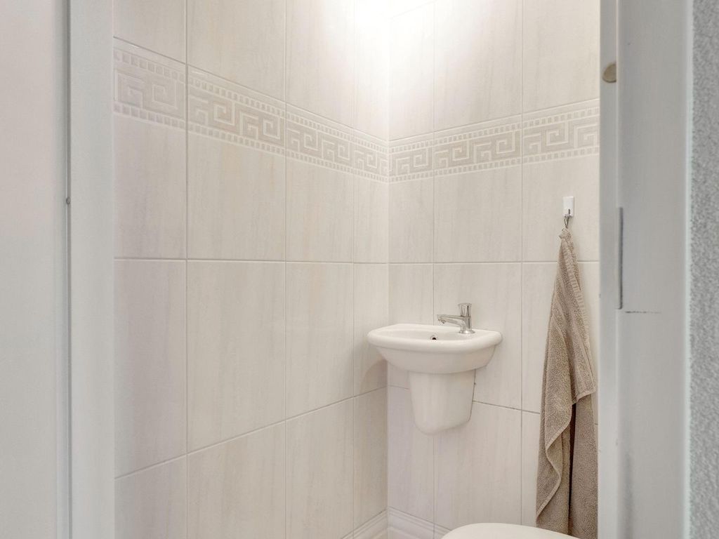 Etudestraat 47, HELLEVOETSLUIS