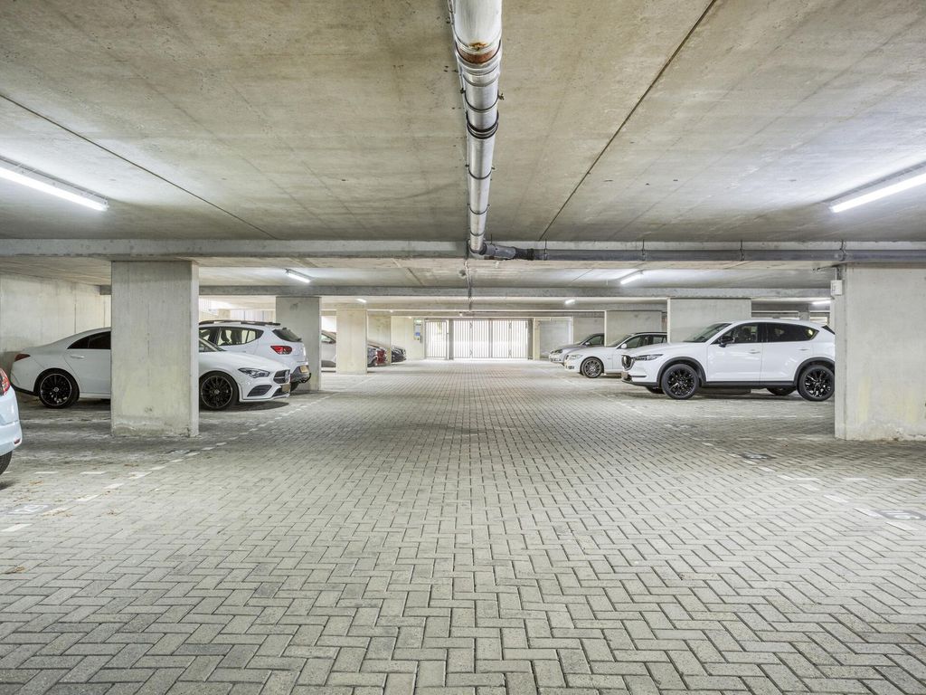 Oosterbakenpad 130, HOOGVLIET ROTTERDAM