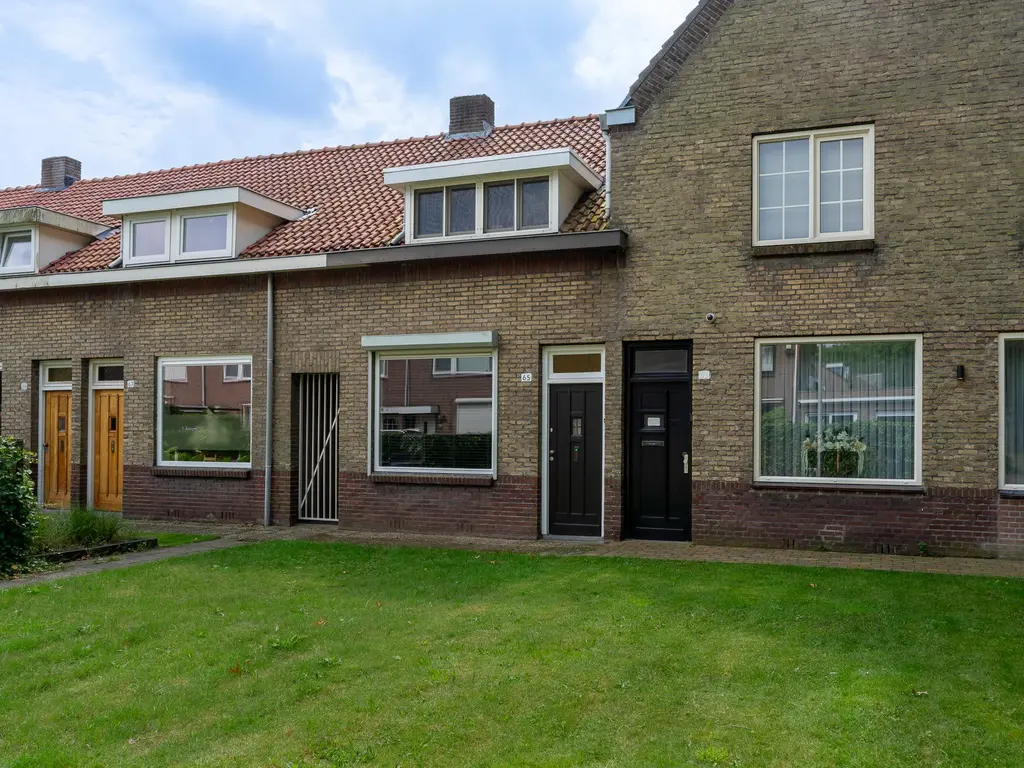 Oeralweg 65, TILBURG