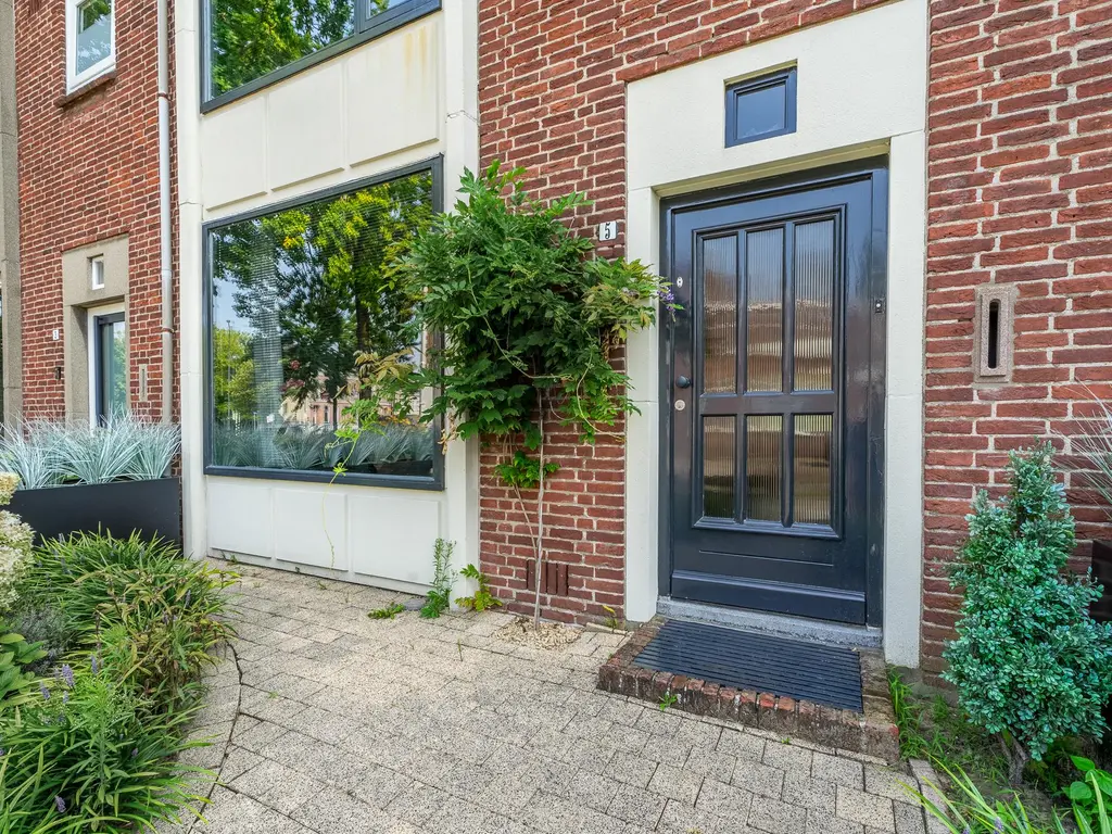 Loopschansstraat 5, BREDA